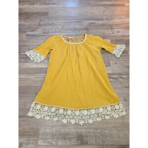 Pinkblush maternity small womens yellow tunic with lace hem